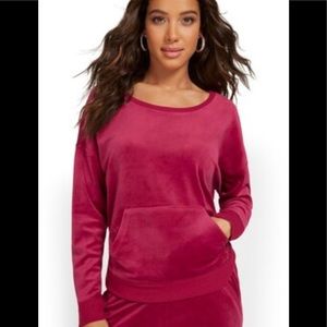 New York & Company Plush Velvet Pullover Sweatshirt & Drawstring Pants in Berry
